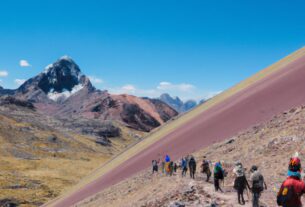7 Colors Mountain Peru