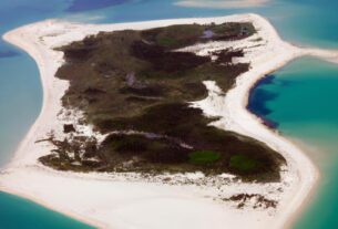White Sands Island Australia